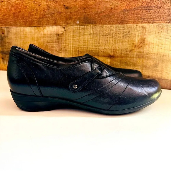 Dansko Franny Leather Hidden Stretch Slip On Loafer - Picture 4 of 10